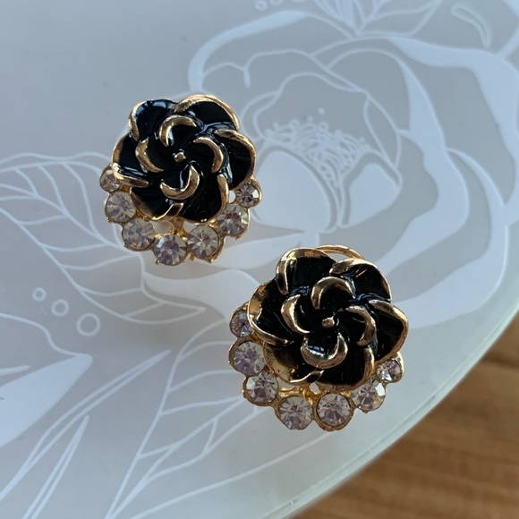 Black & Gold Roses Clear Crystal Fringe Earrings - Picture 3 of 10